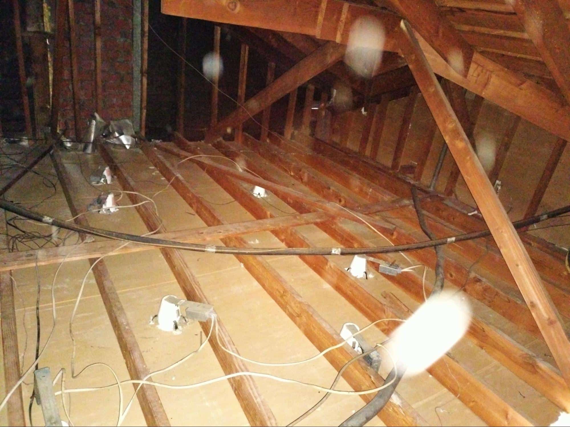 Read more about the article Is Fiberglass Insulation Safe? Myths vs. Facts