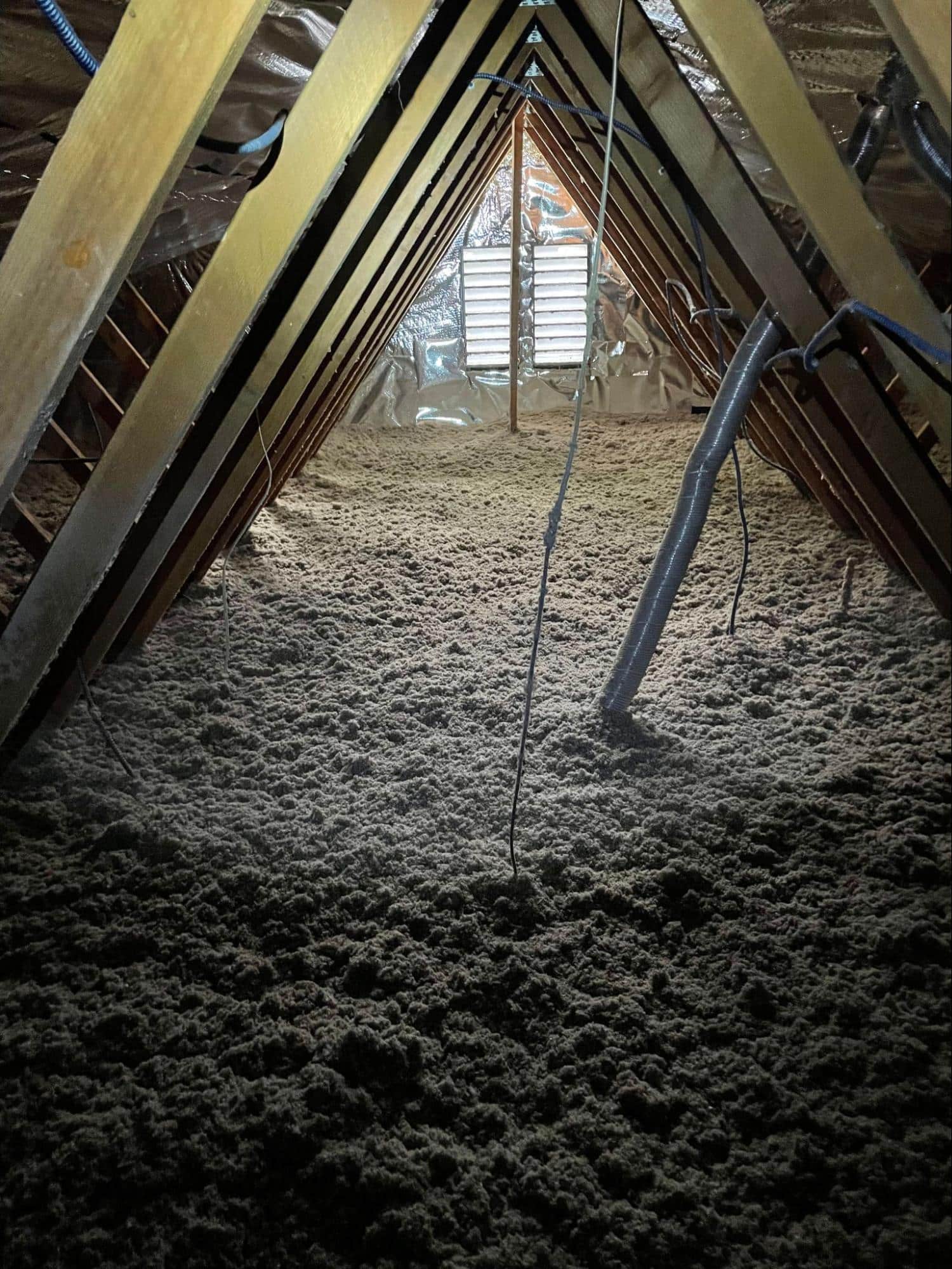 Read more about the article The 2025 Guide to Hiring Home Insulation Contractors